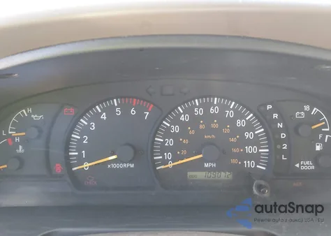 2003 Toyota Tundra Sr5 V8 z USA, uszkodzony, nr VIN 5TBKT44183S437572